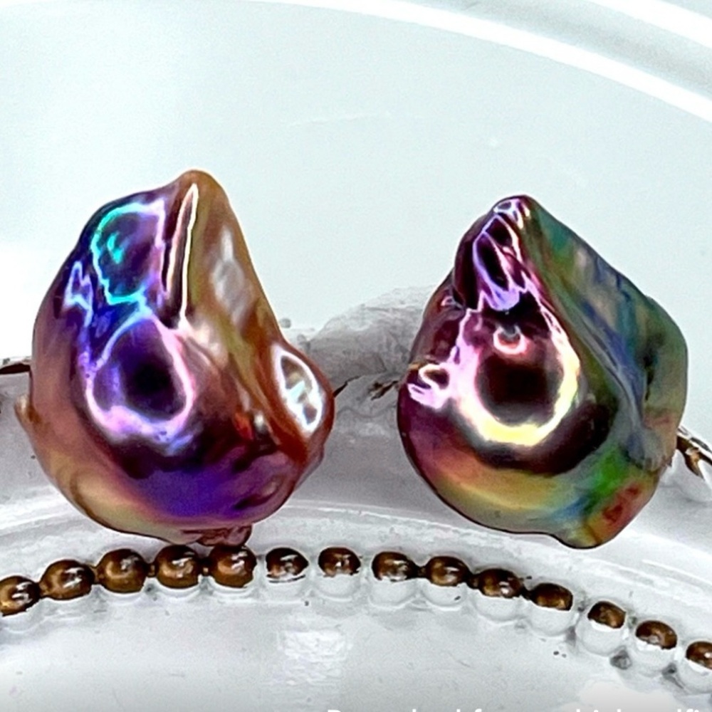 Unicorn Flameball Pearl Earrings